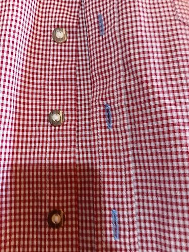 top: Muški lot garderobe koji se sastoji od tri komada: - **C&A — 6