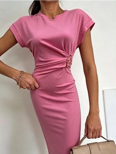 boss haljine: ✅Elegantna midi haljina sa prsten detaljem
✅1950
Din — 1