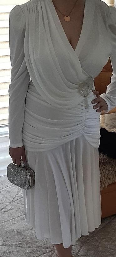 dirndl haljina: Elegantna bela midi haljina sa naborima - Kroj: ženstveni — 3