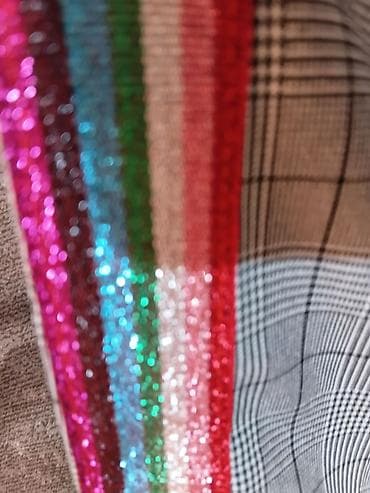 haljina s: Ženske pantalone sa kariranim dezenom i svetlucavim bočnim prugama - — 5
