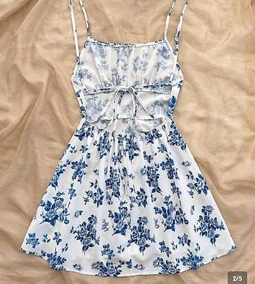 levis suknje: Letnja mini haljina na bretele – belo platno sa plavim cvetnim — 3