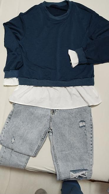 Komplet odeće – duks + košulja efekat i farmerke - Gornji deo