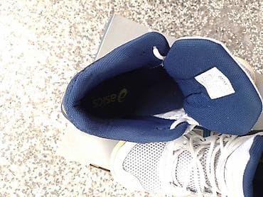 ulošci za pete: ASICS patike za dvoranske sportove (verovatno za odbojku/rukomet) — 3