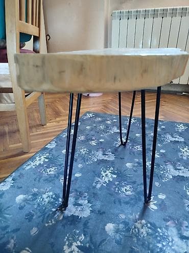 dvosedi beograd: Prodajem rucno izradjen kafe stocic, puno drvo, beli bor — 3