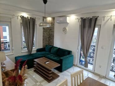 2 sobe, 33 kv. m, 3 sprat