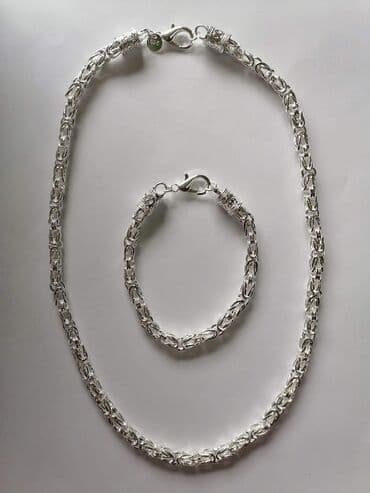 Cena: 2100din na lalafo.rs Cena: 2100din