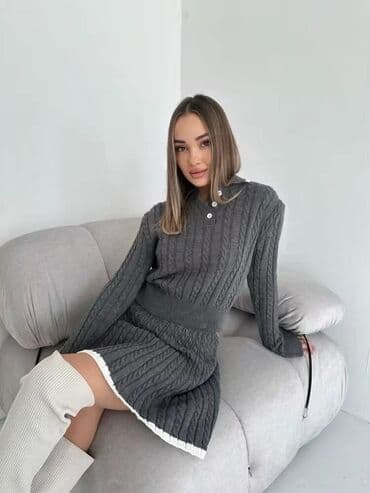 Women's Clothing: Komplet 
2700 din — 1