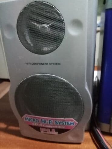 vinix radio: Mini linija, marke First, kupljena u Austriji. Ima CD plejer, radio — 3