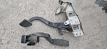 PAPUCA GASA KOCNICE AUTOMATIK ZA OPEL ZAFIRA ZA 2005. GOD