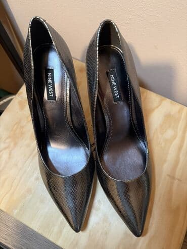 Salonke, Nine West, 40