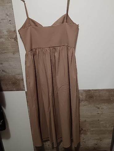 bebi dol odeca: Zara Haljina na bretele, midi dužine, u neutralnoj bež/nude boji. - — 3
