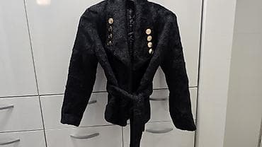 kožni prsluci: Crni ženski kaput od veštačkog krzna sa pojasom kao nov, nošen samo — 2