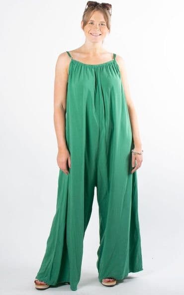 kombinezoni za zene: 2500
Uni — 7