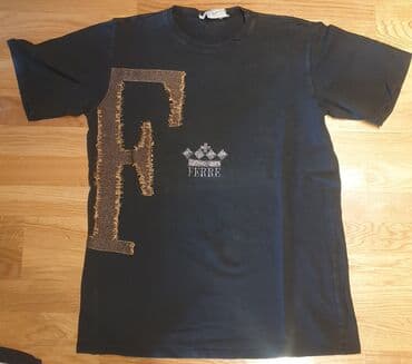 c a basic majice: Gianfranco FERRE GFF crna muška majica. Piše 54 velicina,za XL. Pazuh — 1