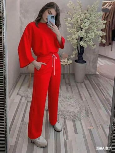 kompleti za žene: Kompleti
Cena 3600
Uni vel.
V30 — 4