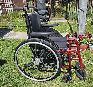 kese za kateter: Ručna invalidska kolica Küschall - Laki, sklopivi model sa čvrstim — 2
