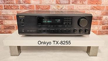 Odlično očuvan risiver marke Onkyo TX-8255 Zvučno odličan, selektivan