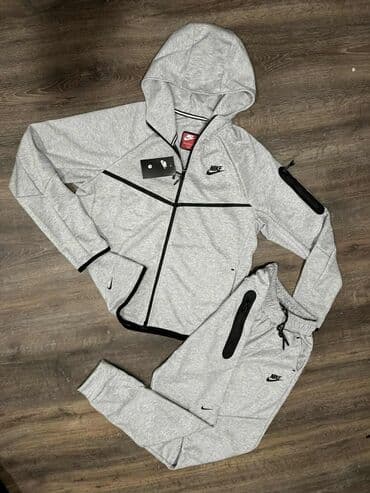 Tech fleece 
cena:5800 — 3