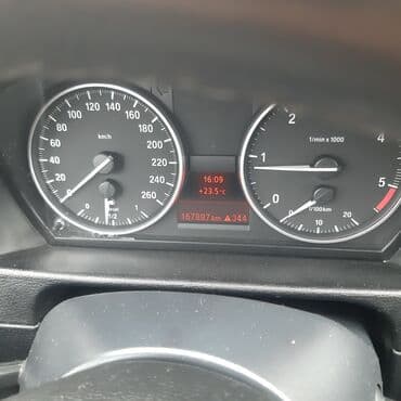tuning i styling oprema: Bez dinara ulaganja. Vlasnik, registrovan, garažiran. Stanje fabričko — 10