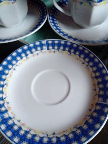 sinsay solje: Solje nove velike porcelanske. Komada. 6. Tacne. 13cm. Solje — 6