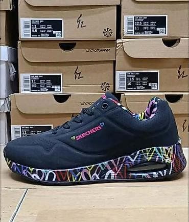 zenske patike za kosarku: Skechers 
Cena: 3450din❤️‍🔥
Brojevi: 36-46
PS✨ — 3