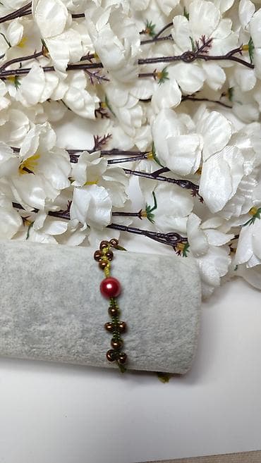 mona kais za torbu: Ručno rađena makrame narukvica sa perlama - Dizajn: tanki makrame — 1