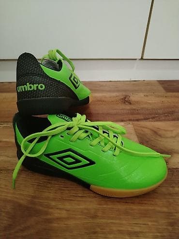gumene cizme novi sad: Umbro futsal patike – fluorescentno zelene - Brend: Umbro - Model — 9