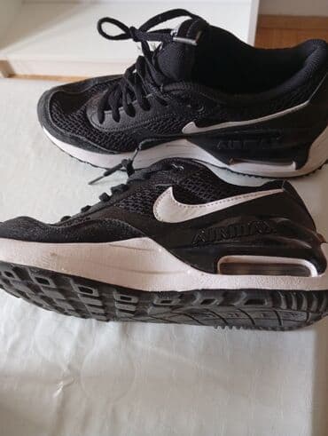 todor decija obuca: Nike Air Max patike – crno‑bele - Model: Nike Air Max (vidljiv Air — 1