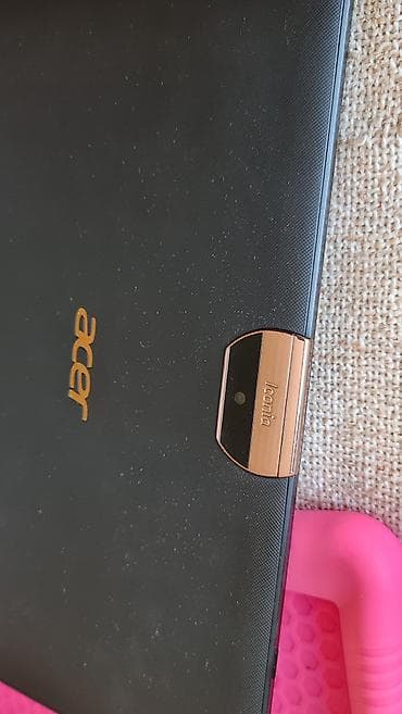 Acer Iconia tablet sa Android operativnim sistemom - Ekran: približno