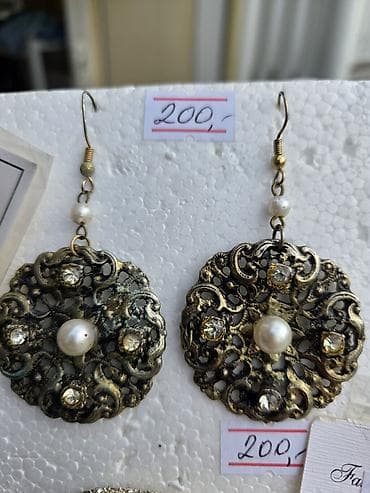 ps majice i bluze: Minđuše 200 i 300 din — 3