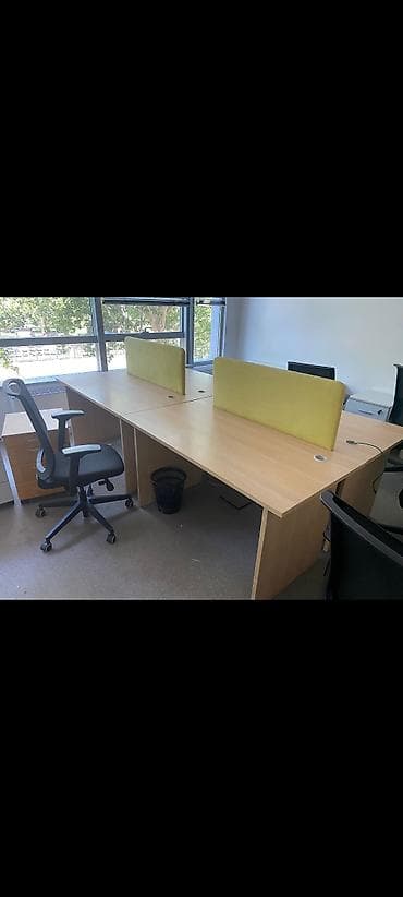 Kao nov kancelarijski sto dimenzija 160x80, u kompletu sa fiokarom u na lalafo.rs Kao nov kancelarijski sto dimenzija 160x80, u kompletu sa fiokarom u