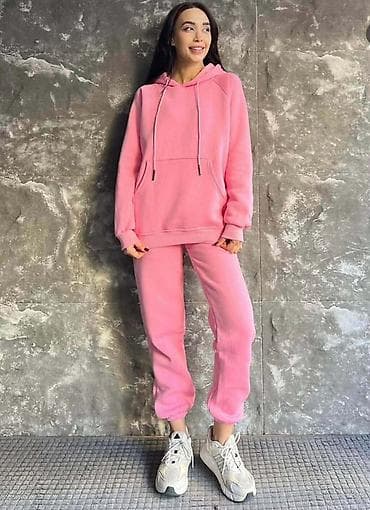 bunde od nerca cene: Komplet trenerke S.m.L.xL. 95% cotton 5% elastina. Cena 3400 din — 1