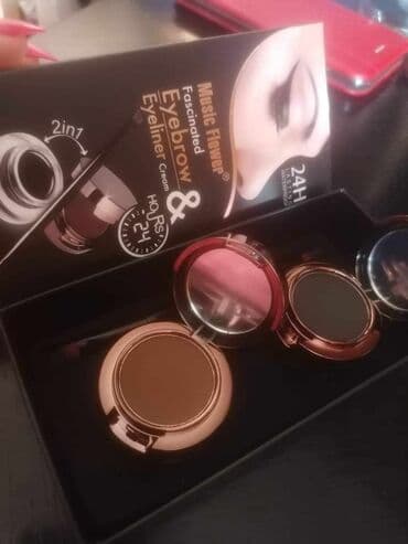 este lauder puder cena: Gel ajlajner i puder za obrve
Vodootporan 2in1
Cena 1900din — 1