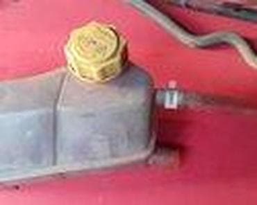 auto otpad vrbas: POSUDA ANTIFRIZA ZA FORD KA OD 1996. DO 2005. GOD. | posuda — 2