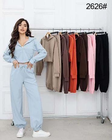 Dukserice: Ženski kompleti – modeli 2615 i 2626 Model 2615: - Dvodelni komplet — 4