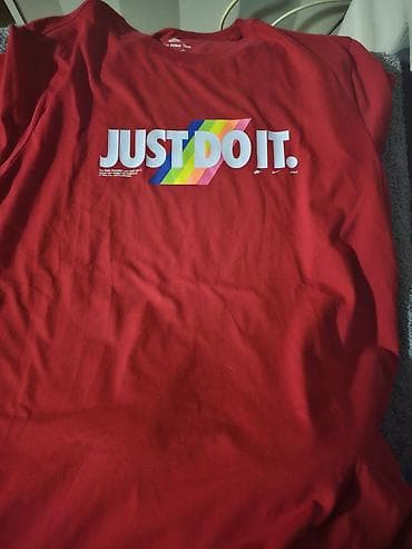 jakne muske north face: Men's T-shirt Nike, bоја - Crvena — 1