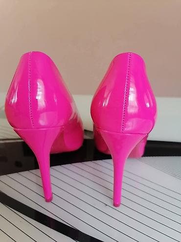 Sandals: Lakovane salonke u jarkoj pink/nefuksija boji. - Materijal: sjajna — 2