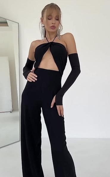 crni kompleti za zene: Elegantni ženski kombinezon bez naramenica sa halter vezivanjem oko — 3