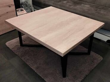 stolovi sa metalnom konstrukcijom: Na prodaju klub sto dimenzija 80x90cm. Izradjen od kvalitetnog univera — 2