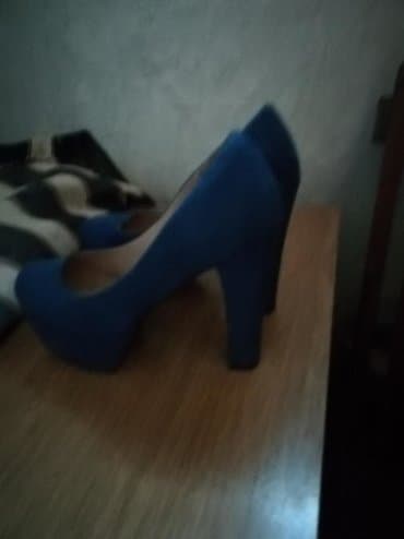 nine west 39: Cipele 39,predivne plave boje i preudobne, super ocuvane — 1