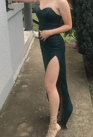 brus bez bretela za vece grudi: Elegantna večernja haljina u smaragdno zelenoj boji. Boja: tamno — 4