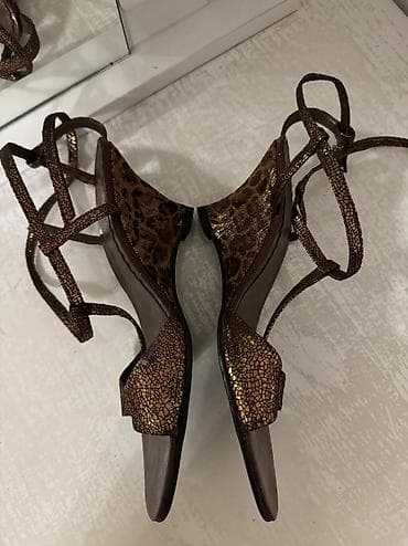 bershka sandale: Bas udobne.Tigrast djon — 7