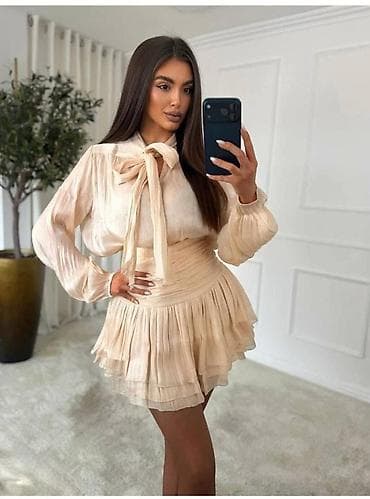 pull i bear: 05. Najlepši kompleti
Veličine : S/M i M/L
Cena : 4.100 dinara H — 5