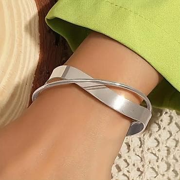 drzac za nakit: Narukvice – elegantni modeli za svaku priliku - Materijal: srebro — 4