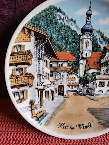 rešetke za kanale: Tanjir nov za zid 70,80te. god. rucni rad. Burgwindheim. Nemacka — 2
