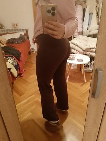 Women's Clothing: Nike ženske pantalone – Dri-FIT, braon - Model: široke nogavice — 5