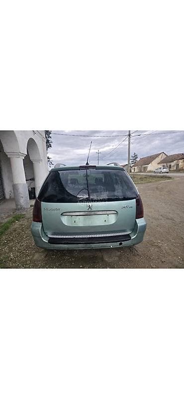 sedista za automobile: Delovi za Peugeot 307 sw u zelenoj boji — 3