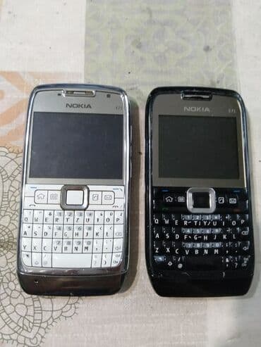 drzac telefona za zadnje sediste: Nokia E71, bоја - Crna, Sa tastaturom — 1
