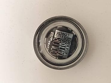 Set za šminku i negu lica: 1) Maybelline New York Color Tattoo 24HR –