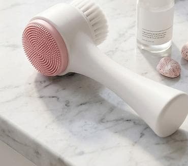 babyliss pegla za kosu: Dvocifrena četkica za čišćenje lica – 2 u 1 - Dve funkcionalne — 1